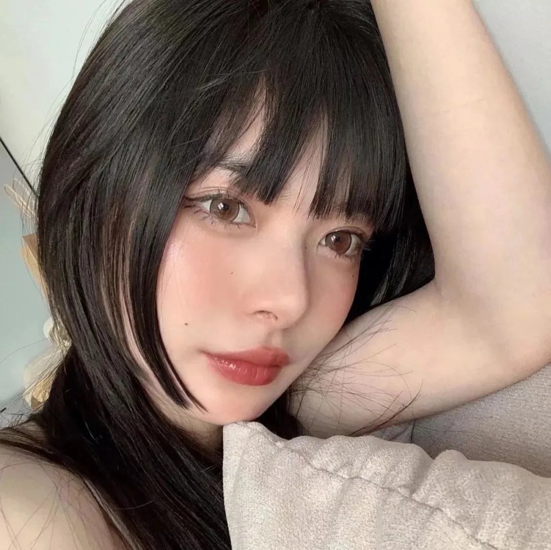 白色微笑